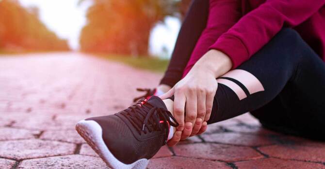 How Chiropractic Care Helps with Sports Injuries & Prevention